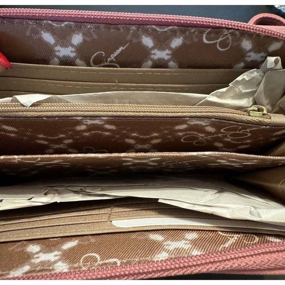 Jessica  Simpson Zelly  Wristlet Wallet - Picture 8 of 9